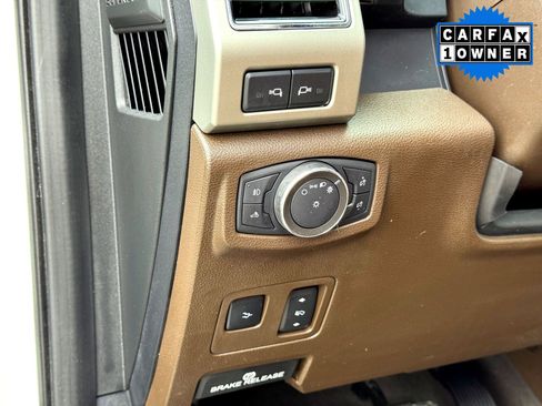 Used 2020 Ford F250 King Ranch w/ King Ranch Ultimate Package AWD/4WD image 15