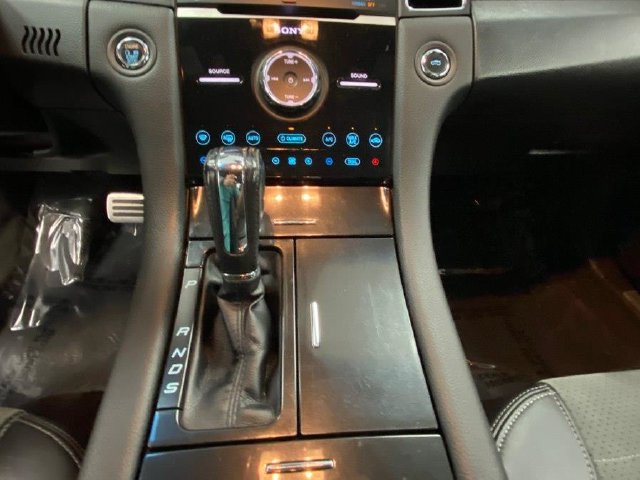 Used 2018 Ford Taurus SHO AWD/4WD image 29