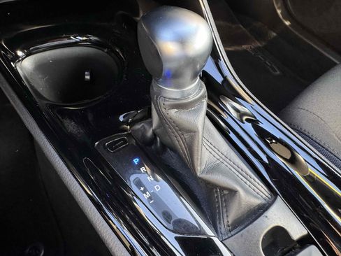 Used 2021 Toyota C-HR XLE image 26