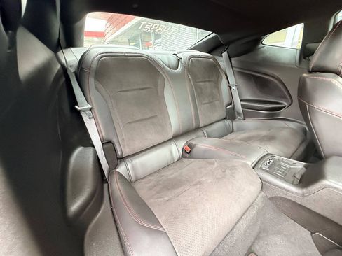 Used 2018 Chevrolet Camaro ZL1 RWD image 36