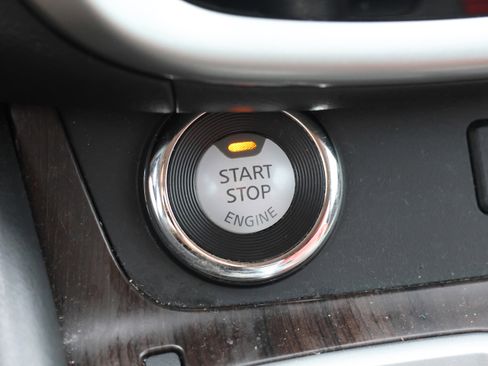 Used 2020 Nissan Murano Platinum w/ Cargo Package image 27