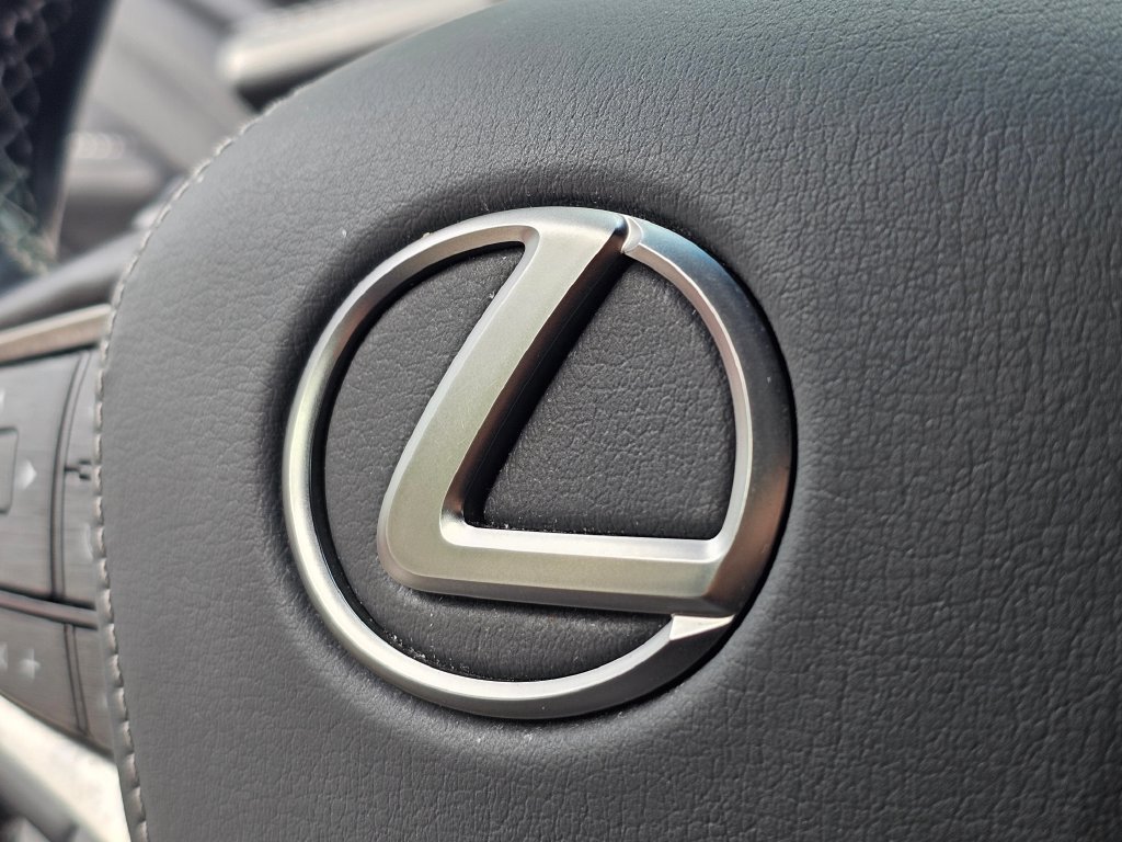Used 2018 Lexus LS 500 AWD w/ Interior Upgrade Package image 21