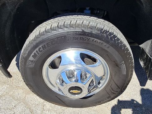 Used 2022 Chevrolet Silverado 3500 High Country image 11