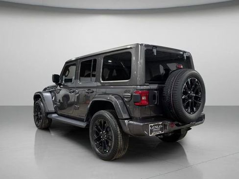 Used 2021 Jeep Wrangler Unlimited Sahara AWD/4WD image 8