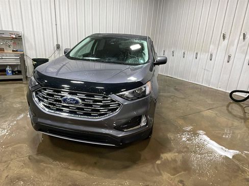 Certified 2022 Ford Edge SEL w/ Convenience Package image 1