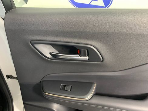 Used 2023 Toyota Crown XLE image 37