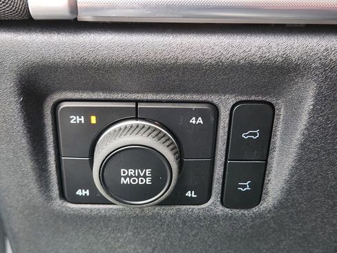 Certified 2025 Ford Expedition Max Platinum image 35