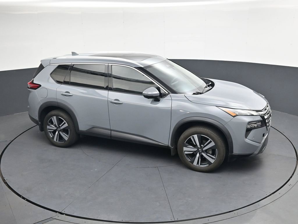 Used 2024 Nissan Rogue SL w/ SL Premium Package FWD image 29