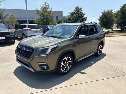 Used 2024 Subaru Forester Touring w/ Pop Package 2 AWD/4WD image 1