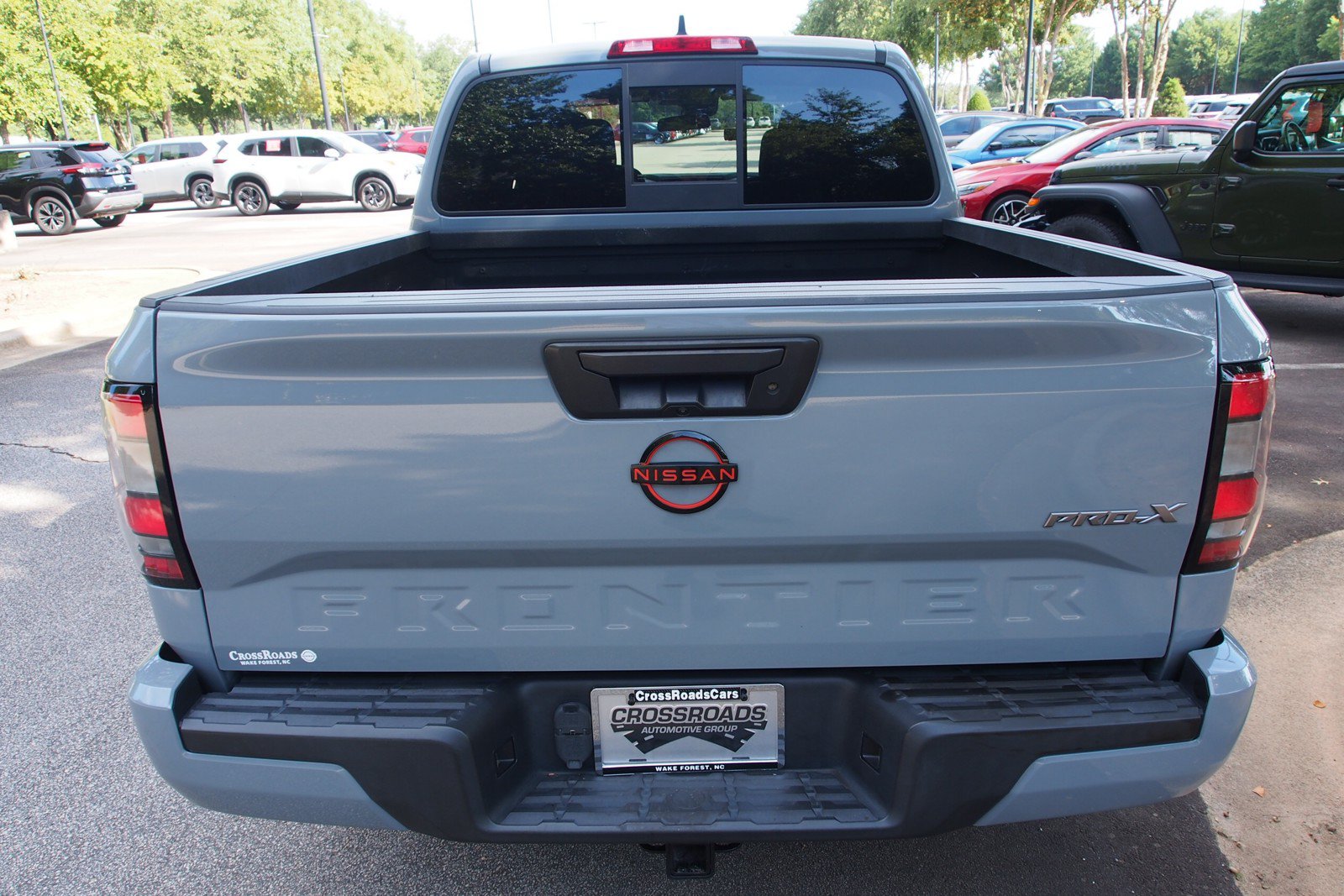 Used 2022 Nissan Frontier Pro-X RWD image 6