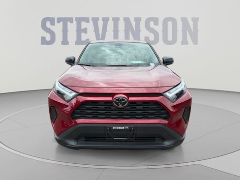 Used 2025 Toyota RAV4 LE AWD/4WD image 8