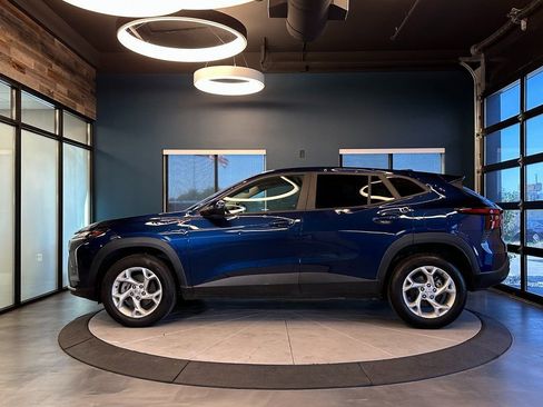 Used 2024 Chevrolet Trax LS w/ LS Convenience Package image 6