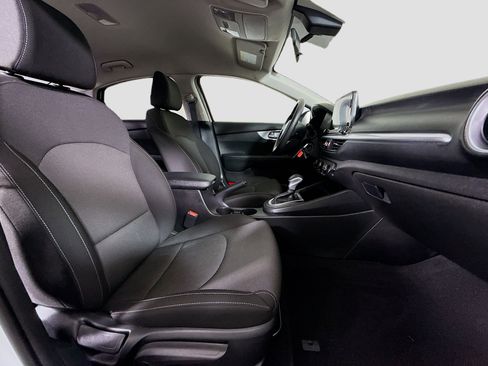 Used 2023 Kia Forte LXS w/ LXS Technology Package FWD image 28
