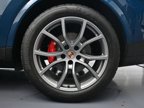 Used 2026 Porsche Cayenne S AWD/4WD image 37