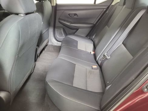 Used 2024 Nissan Sentra SV FWD image 12