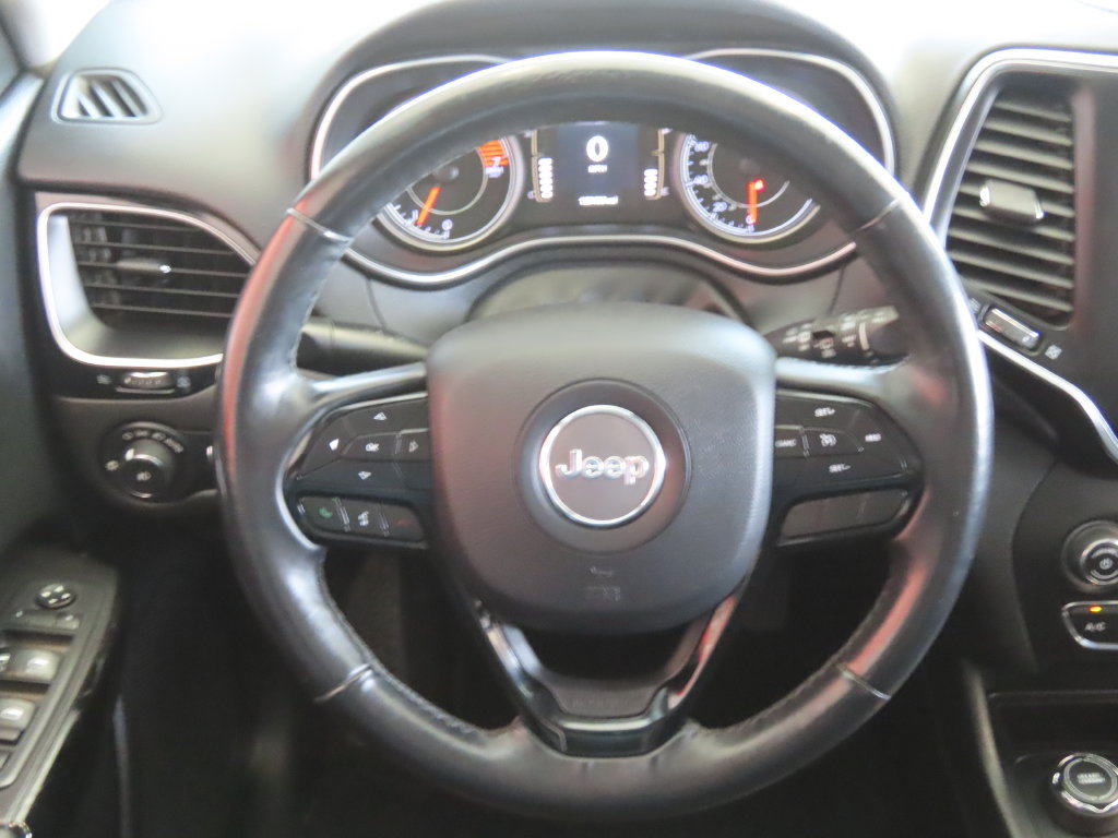 Used 2019 Jeep Cherokee Latitude Plus AWD/4WD image 51