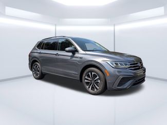Used 2023 Volkswagen Tiguan S image 1