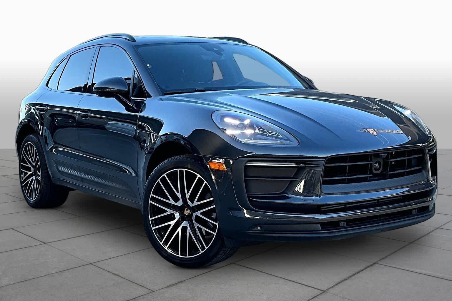 Used 2026 Porsche Macan AWD/4WD image 3