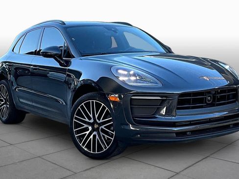 Used 2026 Porsche Macan AWD/4WD image 3