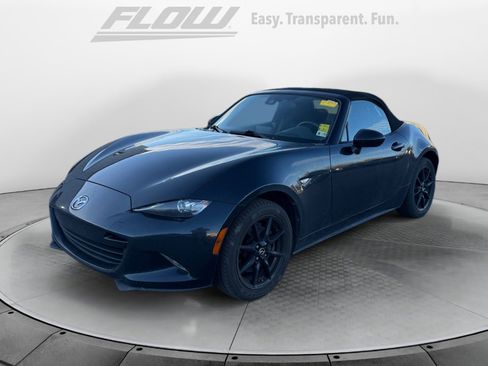 Used 2019 MAZDA MX-5 Miata Sport w/ I-ACTIVSENSE Sport Package image 3
