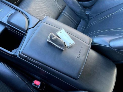 Used 2019 Lexus ES 350 ES 350 Luxury w/ Accessory Package image 12