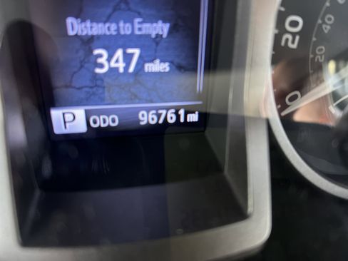 Used 2016 Toyota Tacoma SR5 w/ SR5 Appearance Package (SN) image 20