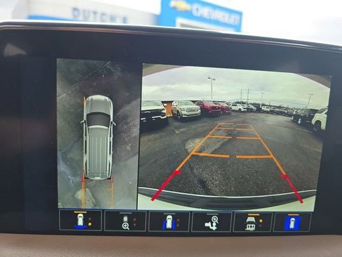 Used 2024 Chevrolet Suburban High Country AWD/4WD image 45