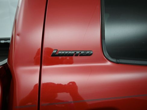 Certified 2017 Toyota Tundra Limited w/ Limited Premium Package image 5