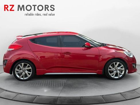 Used 2015 Hyundai Veloster Turbo FWD image 7