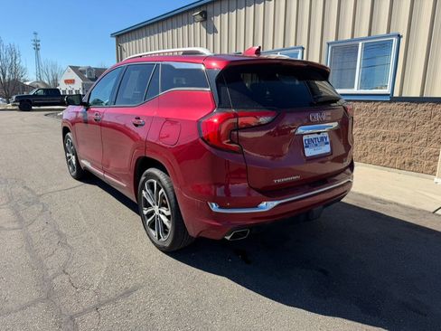 Used 2018 GMC Terrain Denali w/ Advanced Safety Package image 7