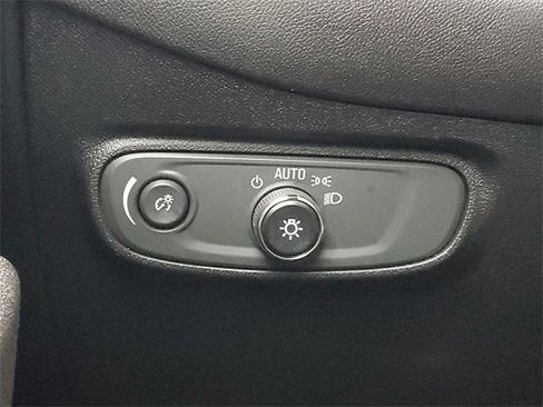 Certified 2019 Chevrolet Equinox LT image 19