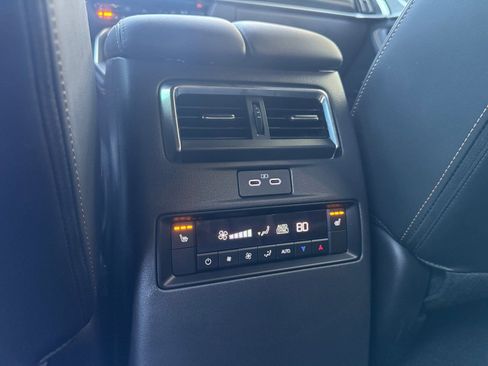 Used 2025 MAZDA CX-90 3.3 Turbo S w/ Premium Package image 18