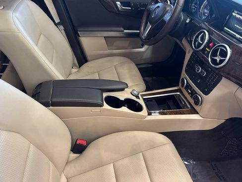 Used 2015 Mercedes-Benz GLK 350 4MATIC image 15