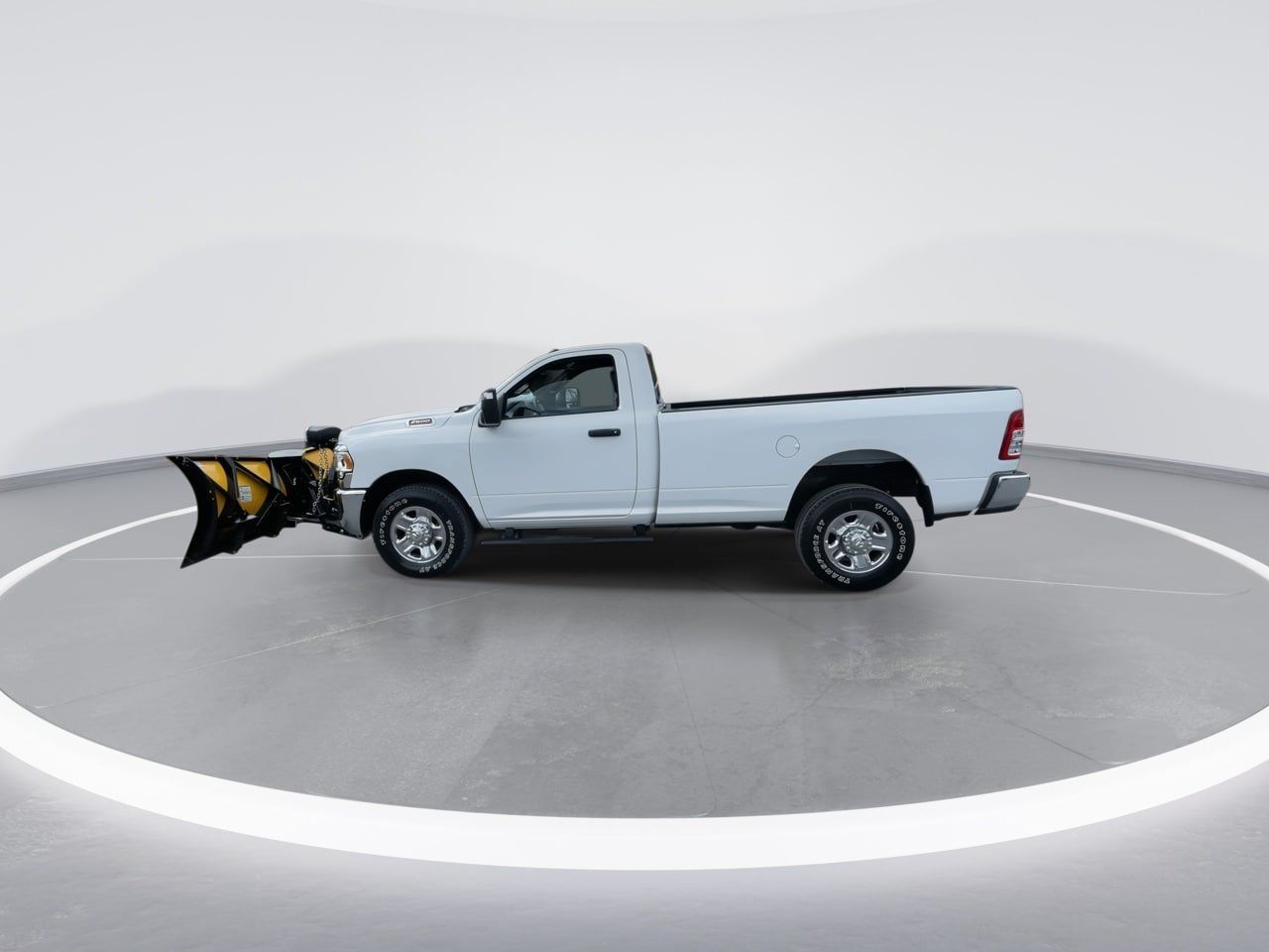 Used 2023 RAM 2500 Tradesman AWD/4WD image 11