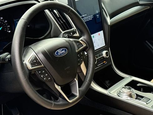 Used 2022 Ford Edge SEL AWD/4WD image 18