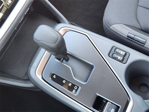 Certified 2025 Subaru Crosstrek 2.0i Premium image 21
