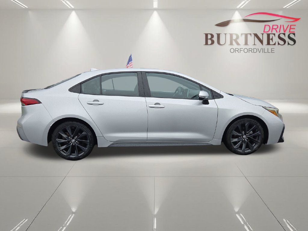 Used 2024 Toyota Corolla XSE FWD image 9