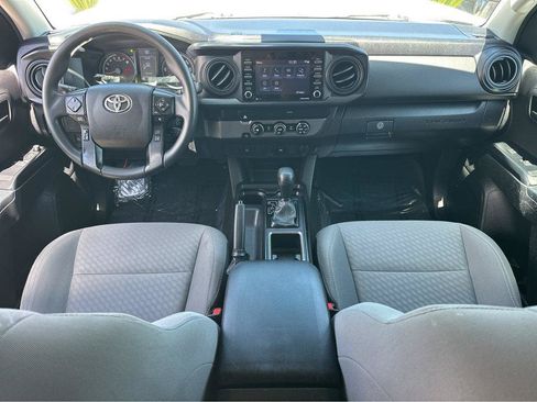 Used 2022 Toyota Tacoma SR RWD image 4