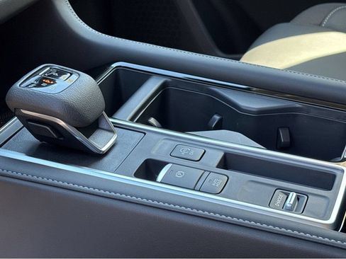 New 2026 Nissan Pathfinder SL FWD image 15