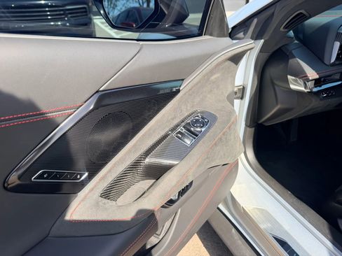 Used 2023 Chevrolet Corvette Stingray Premium Cpe w/ Z51 Performance Package RWD image 11