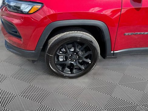 New 2026 Jeep Compass Latitude AWD/4WD image 33