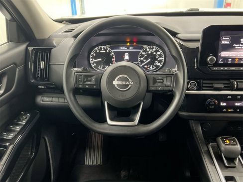 Used 2022 Nissan Pathfinder S w/ Cargo Package image 19