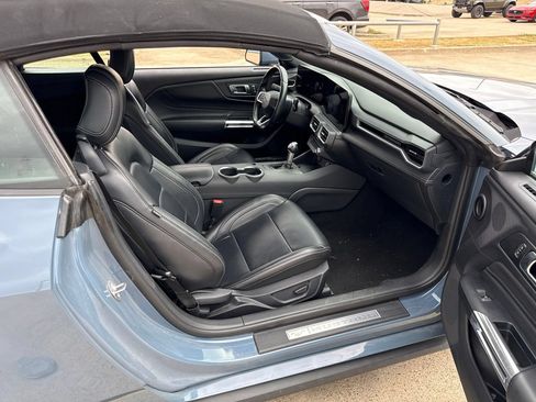 Used 2025 Ford Mustang Premium RWD image 11