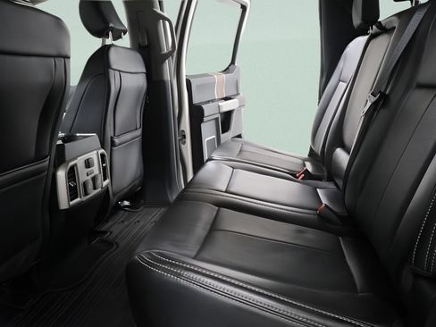 Used 2019 Ford F150 Lariat w/ Equipment Group 502A Luxury AWD/4WD image 27