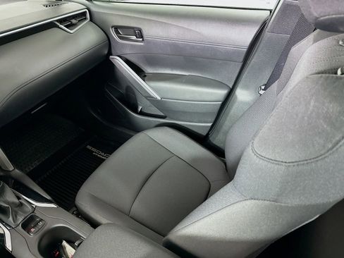 Certified 2024 Toyota Corolla Cross LE image 22