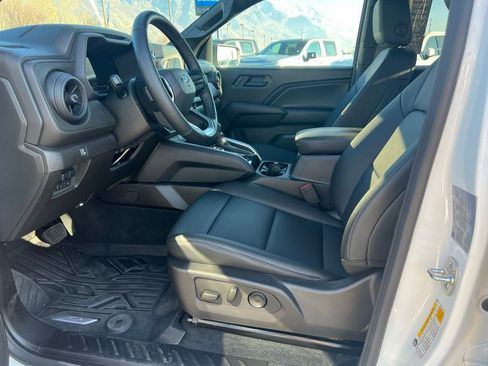 Certified 2025 Chevrolet Colorado Trail Boss AWD/4WD image 24