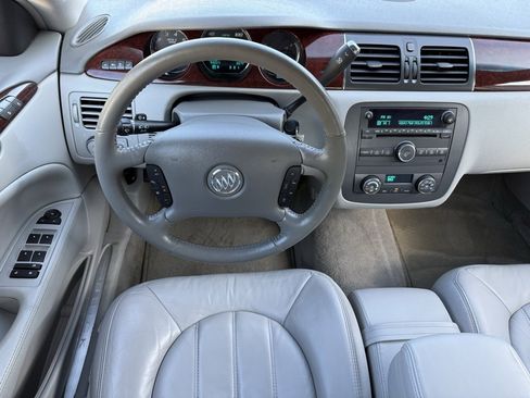 Used 2009 Buick Lucerne CXL image 9
