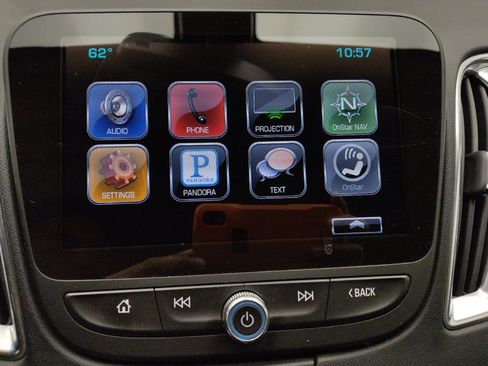 Used 2016 Chevrolet Malibu LT FWD image 25