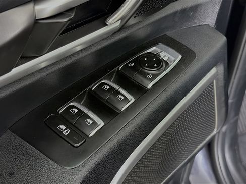 Used 2025 Kia Telluride S AWD/4WD image 23
