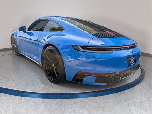 Used 2023 Porsche 911 Carrera image 4